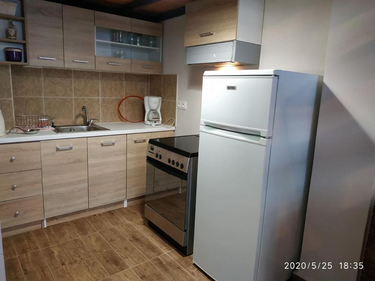 Your Vacation Home In The Center Of Каламата Экстерьер фото
