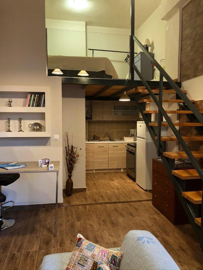 Your Vacation Home In The Center Of Каламата Экстерьер фото
